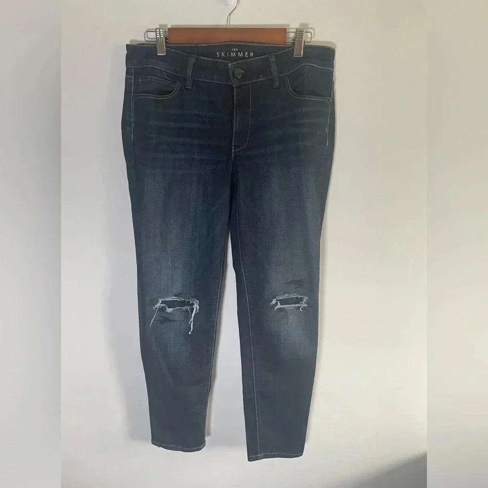 White House Black Market Distressed Skimmer Jeans‎ Patch Stretch Size 4 EUC!